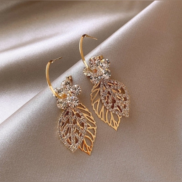 Leaf Shaped Goldtone Rhinestone Earrings - Picture 2 of 2